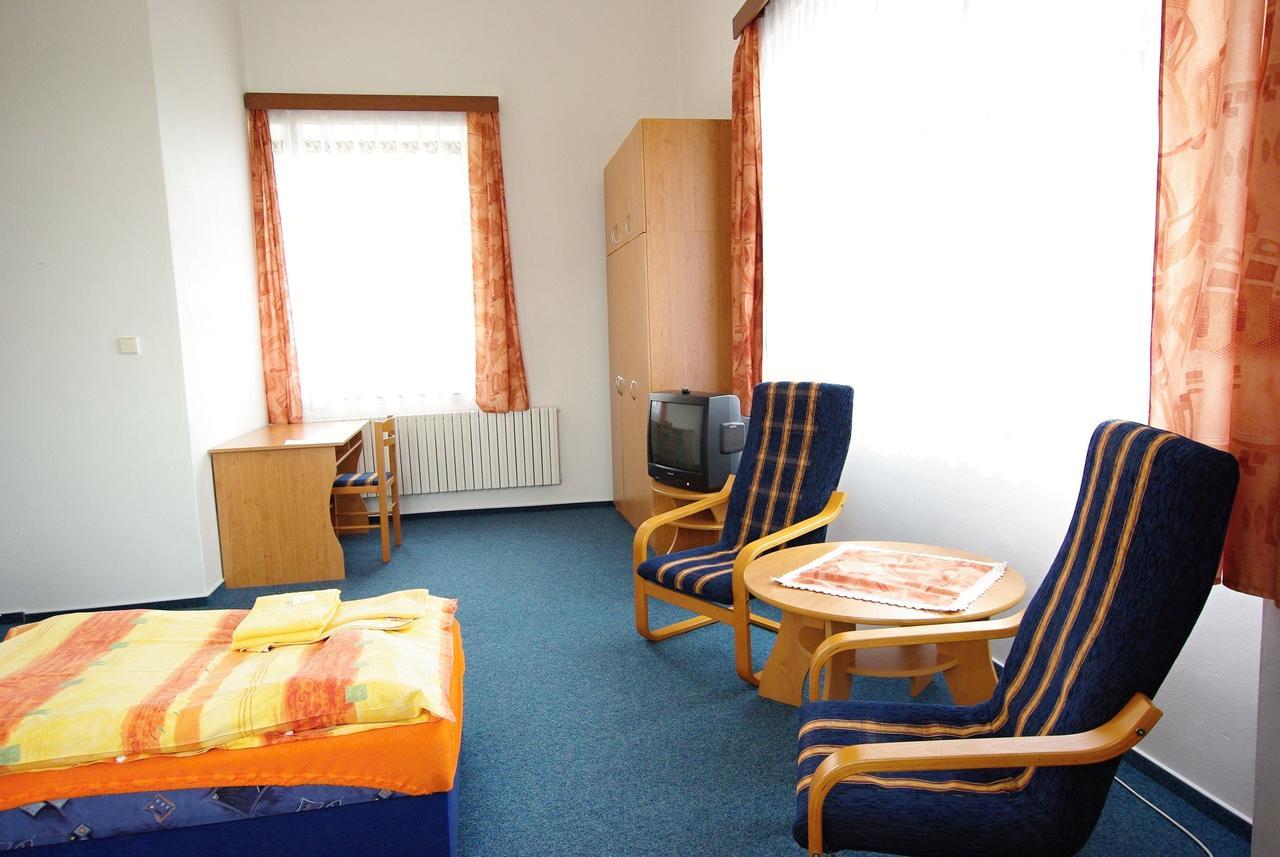 Koleje Zamecek Hotell Lednice Exteriör bild