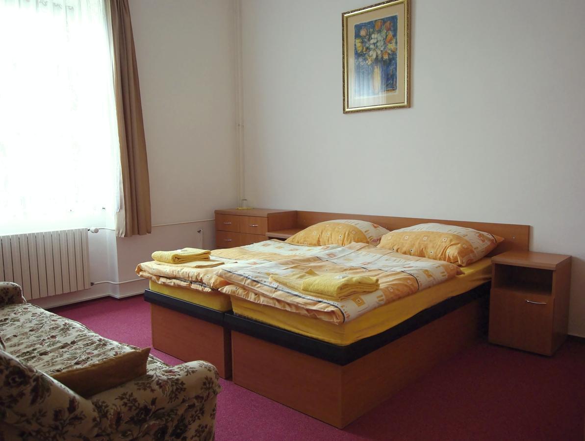 Koleje Zamecek Hotell Lednice Exteriör bild